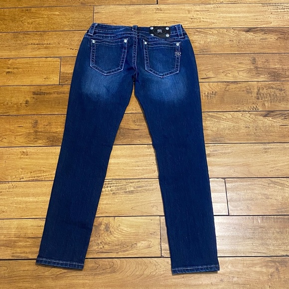 Miss Me signature ankle Skinny Jeans with Embellishments - Picture 7 of 7
